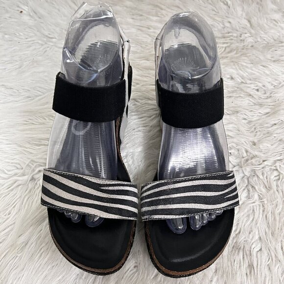 OTBT Bushnell Black White Leather Ankle Strap Textile Platform Wedge Sandal 9.5M - Picture 2 of 10